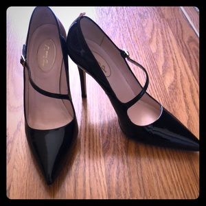 SJP Diana Mary Jane  pump